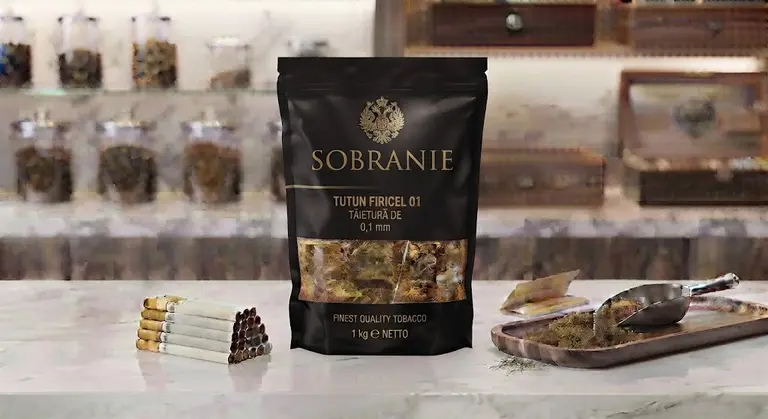 Pungă de 1 kg cu tutun firicel Sobranie 01